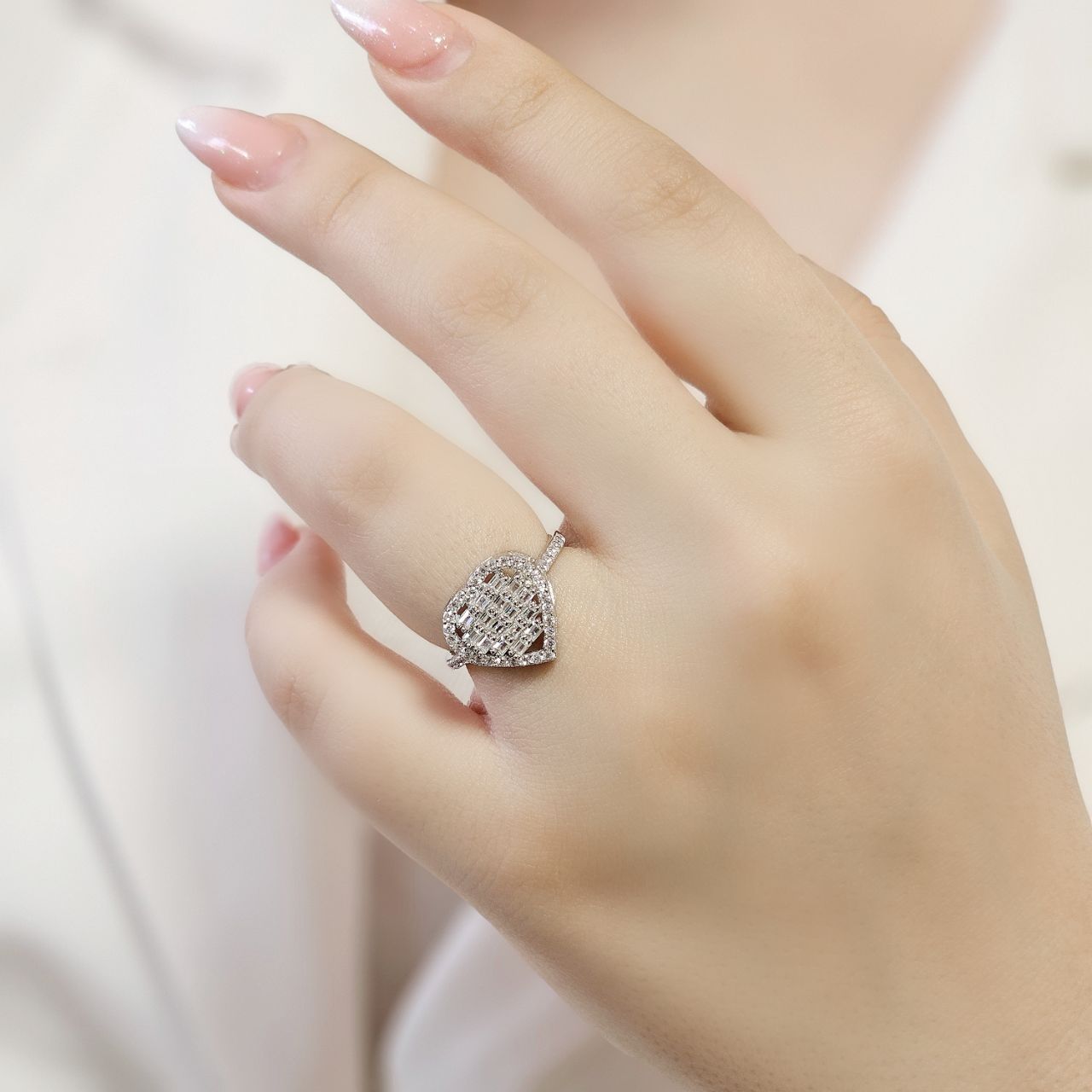 انگشتر نقره زنانه طرح قلب