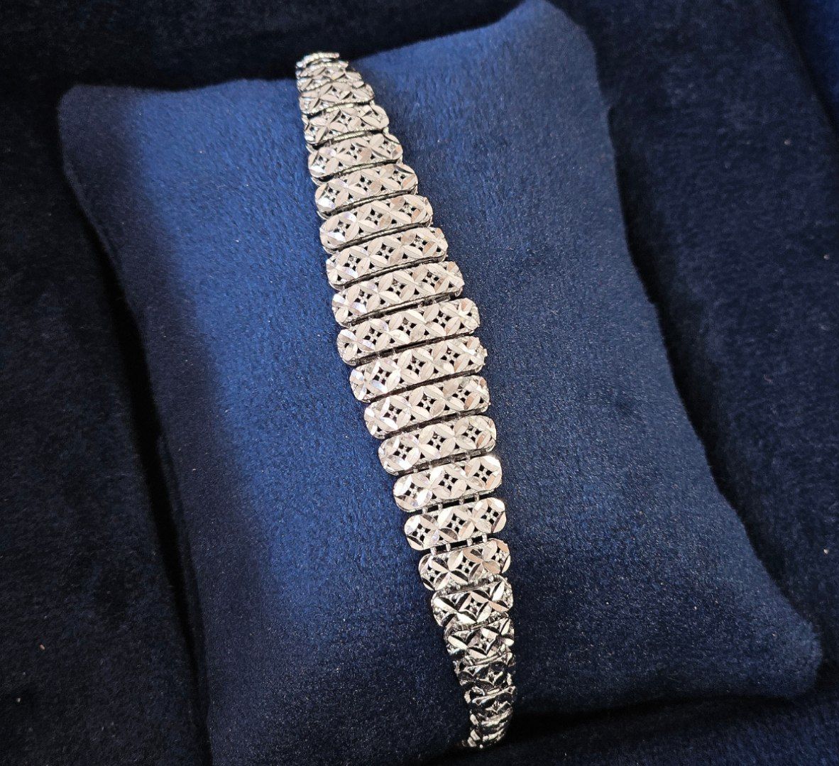 دستبند نقره زنانه تراش