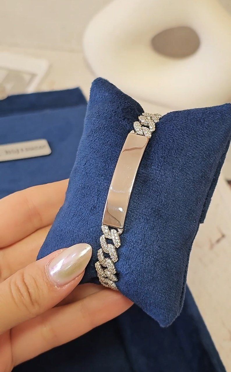 دستبند پلاک دار نقره زنانه